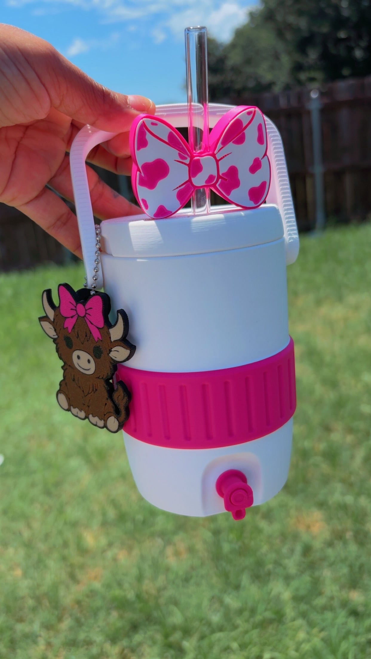 12oz Can cooler with tab opener